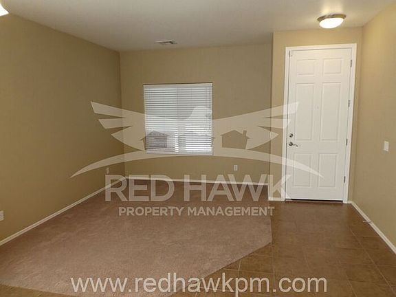 2nd image of 1272 E Daisy Way