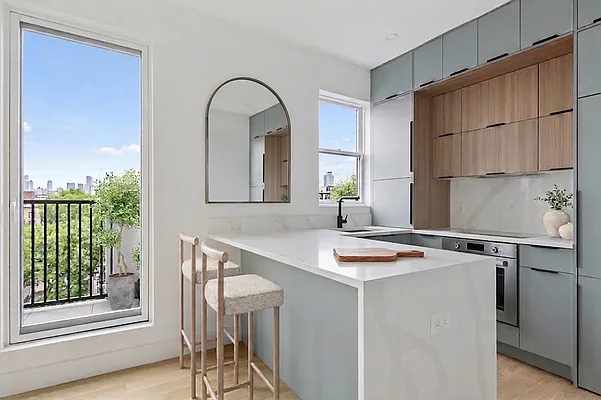 Kitchen, photo 1