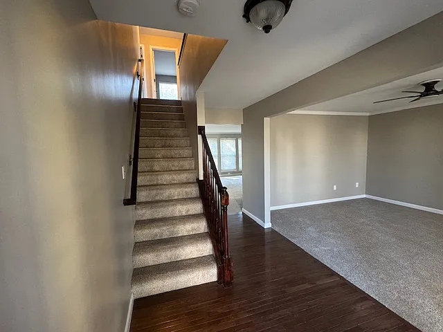 2023 Williamstown Dr — Photo 9