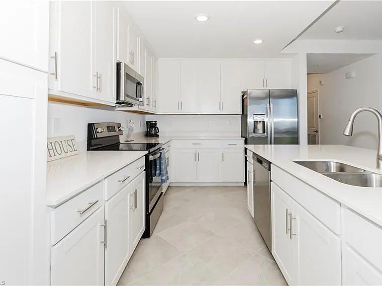 5715 Double Eagle Cir #4422 — Photo 1