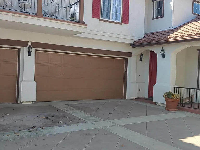 7839 W Manchester Ave — Photo 2