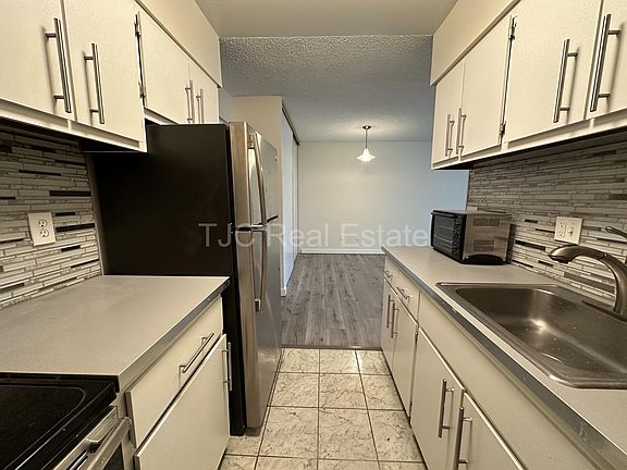 3rd image of 4110 E Hale Pkwy #2F