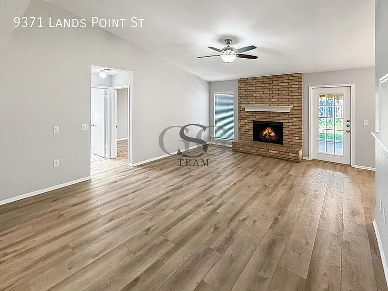 9371 Lands Point St — Photo 36