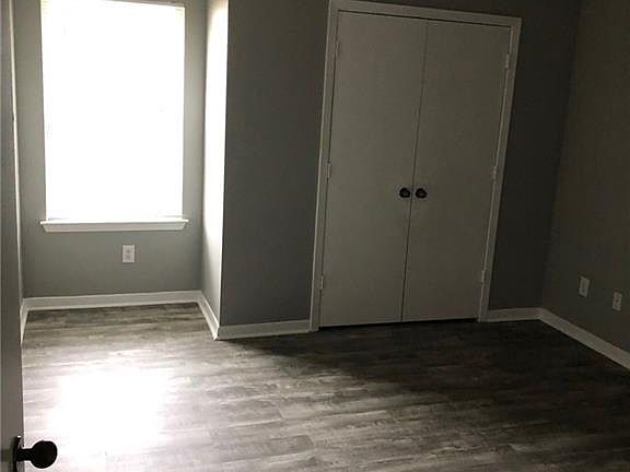 3rd image of 3628 Hollyhock St