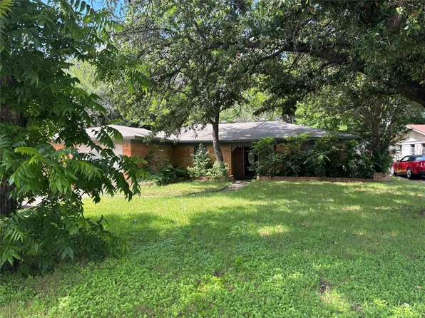 826 Turner Blvd, Grand Prairie, TX 75050