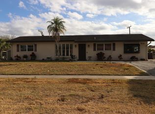 7620 Saint Andrews Rd, Lake Worth, FL 33467