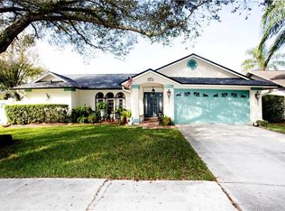 2718 Berryknoll Pl, Valrico, FL 33596