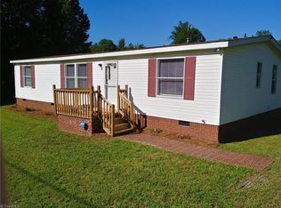 6109 Cain Forest Dr, Walkertown, NC 27051