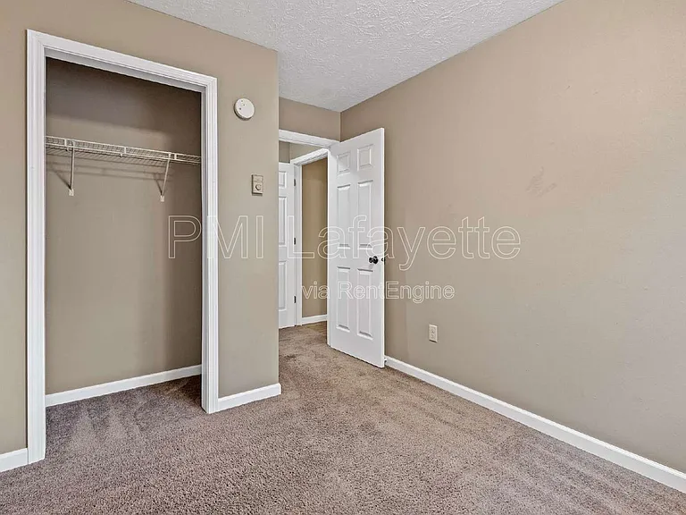 206 W Oxford St — Photo 6