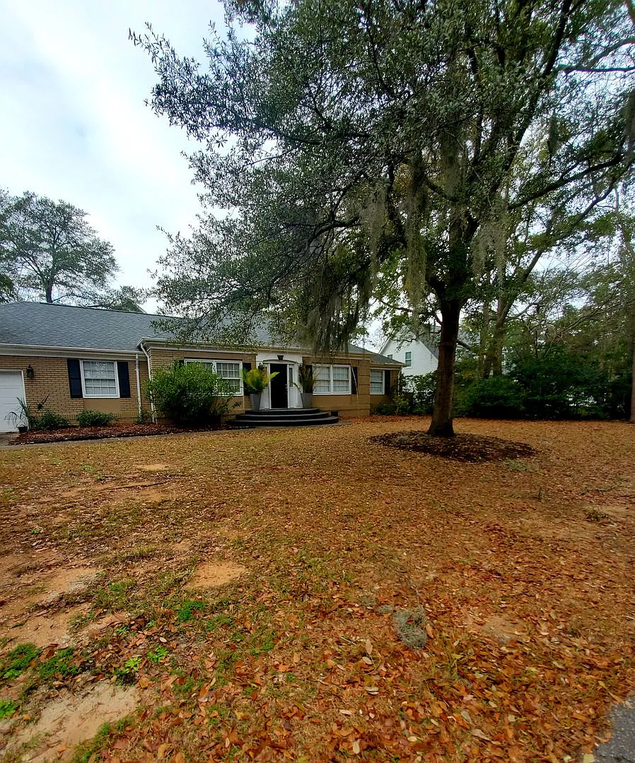 Desireable Home in Surfside Beach just blocks from the ocean — Photo 2