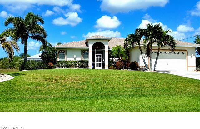 1st image of 404 NW 32nd Pl