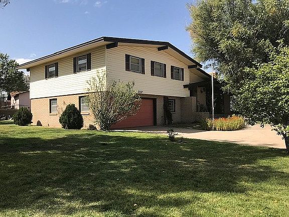 Side front view of home
