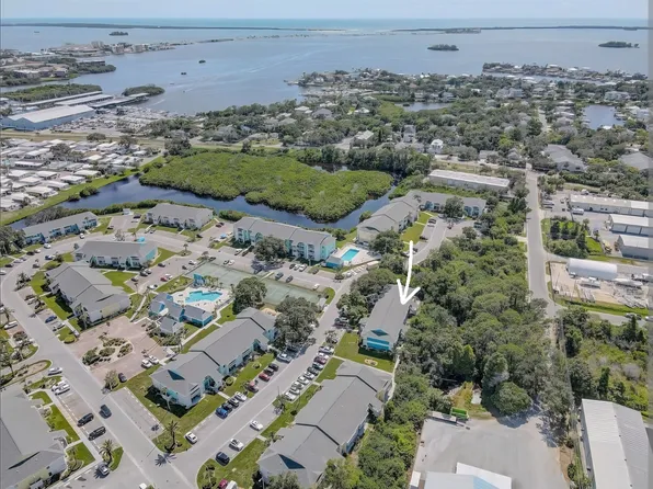 455 Alt 19 S APT 140, Palm Harbor, FL 34683