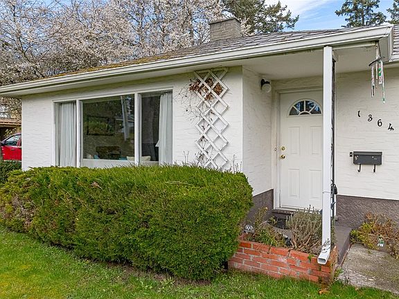 4th image of 1364 Harrop Rd