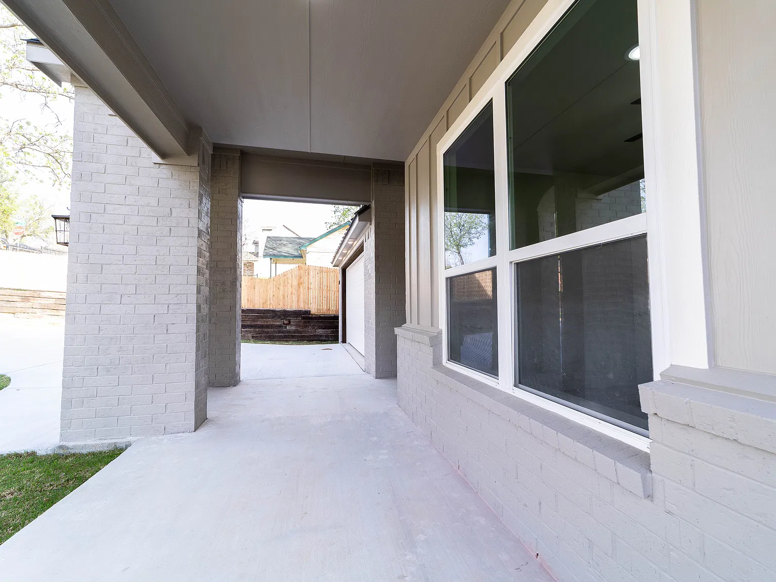 3 bed, 1669 sqft, $2,100 — Photo 3