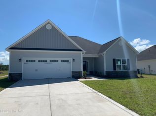 739 Regiment Rd, Jacksonville, NC 28546