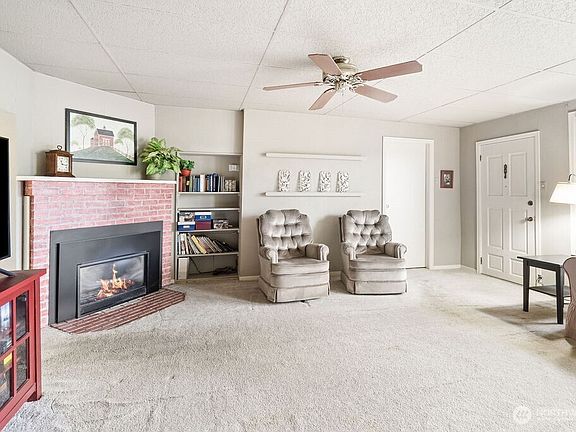 4th image of 515 W Anderson