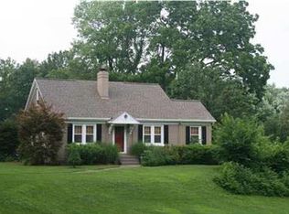 210 E Mill Rd, Evansville, IN 47711