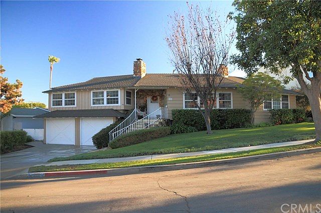 1st image of 1000 E Acacia Ave