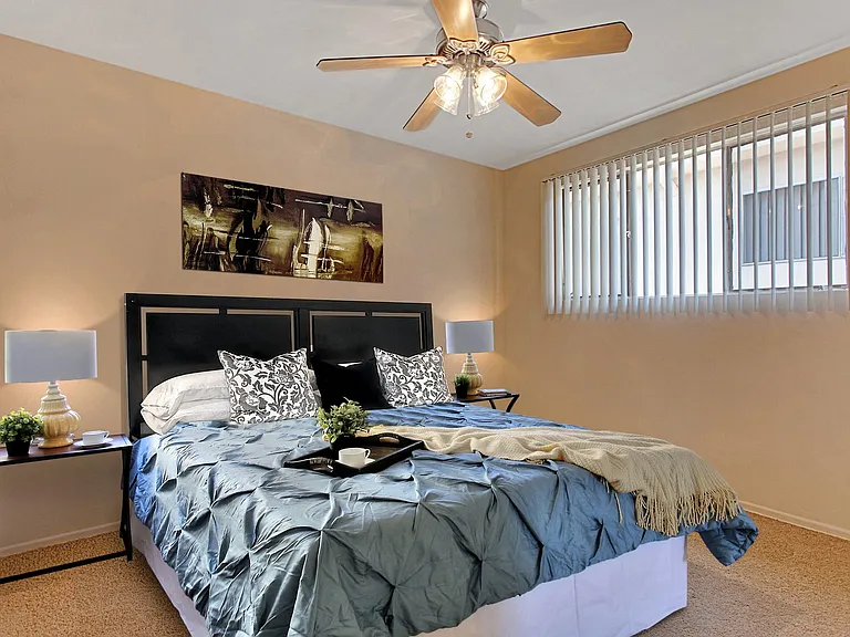 Hazeltine Apartments — Photo 10