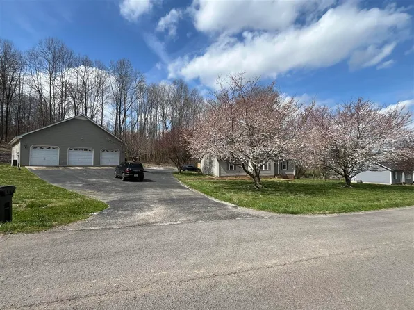 235 Spring Valley Dr, Scottsville, KY 42164