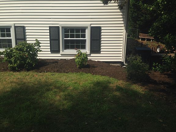 4th image of 3 Clarissa Dr