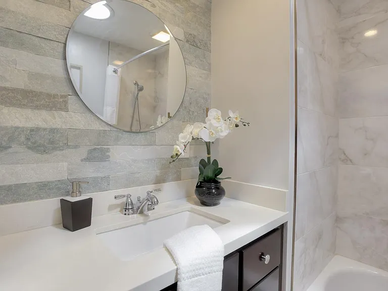 3912 Durand Dr — Photo 13