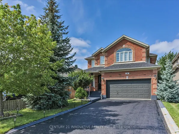 28 Empire Dr, Barrie, ON L4N 0Y9