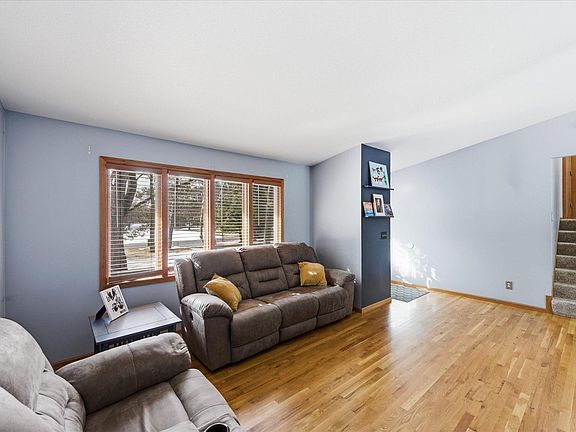 4th image of 8645 176th Ave NW