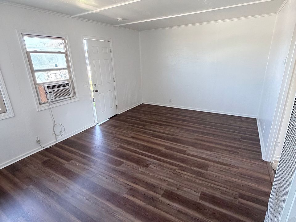 2nd image of 617 S G St #104