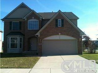 810 Patricia Place Dr, Westland, MI 48185