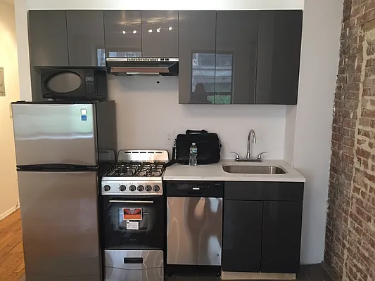 Rented by Royalty Living NYC | media 29