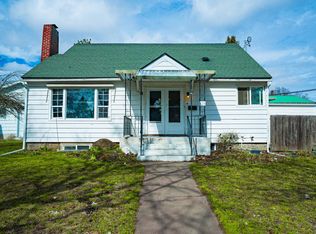 824 6th St, Cheney, WA 99004