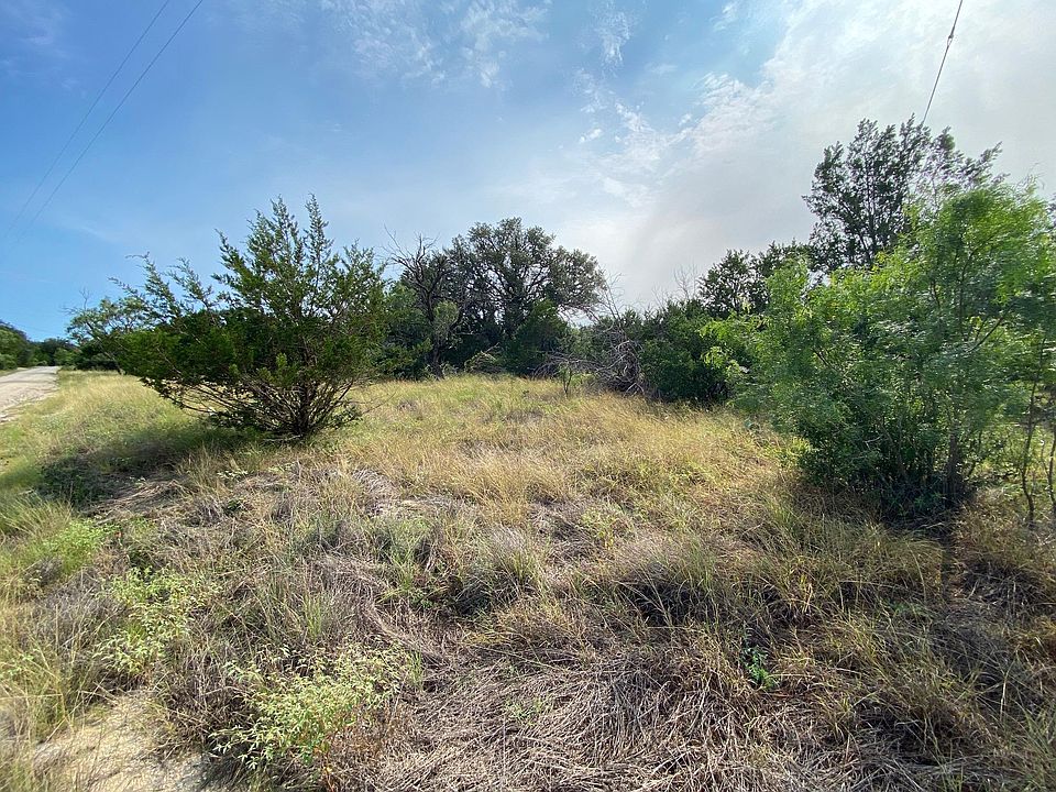 1st image of 32 Pedernales Oaks Dr