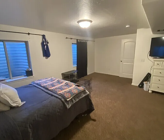 603 E 60 S — Photo 14
