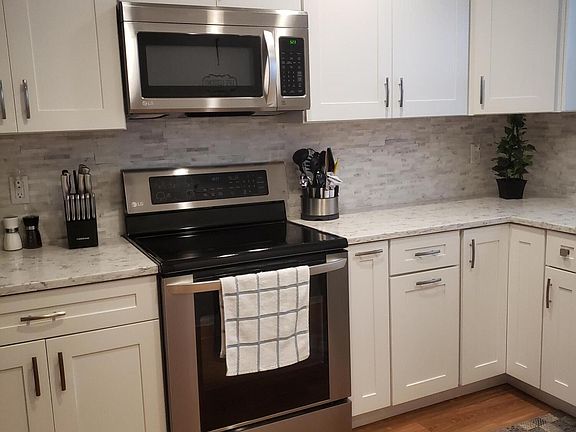 2nd image of 6021 SE Landing Way APT 2
