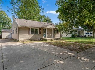 1304 S 14th St, Mattoon, IL