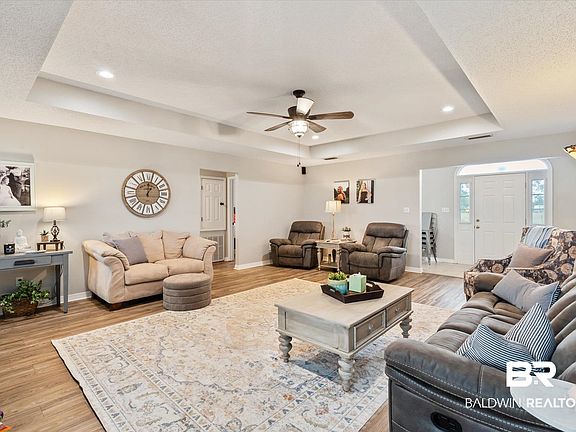 4th image of 8560 Clarke Rd