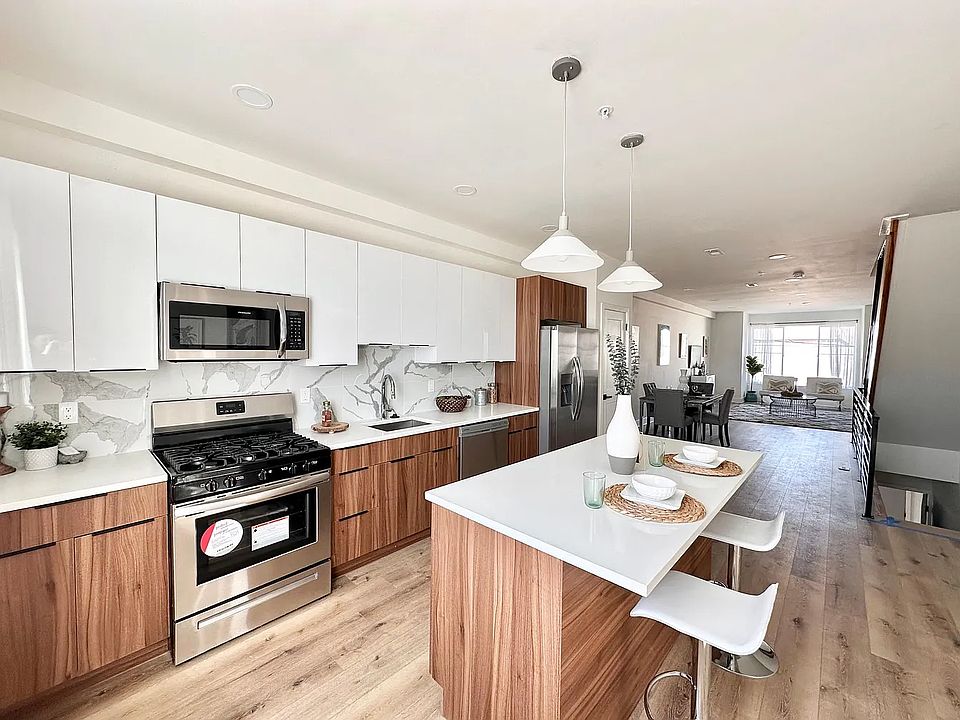 1st image of 2511 E Tioga St #F9