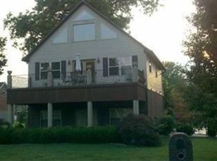 103 N 2nd St, Jeffersonville, IN 47130