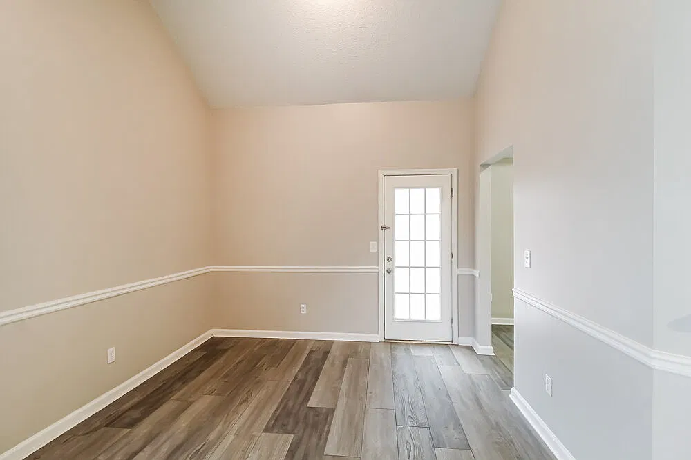 4 bed, 3.0 bath, 1830 sqft, $2,730 — Photo 4