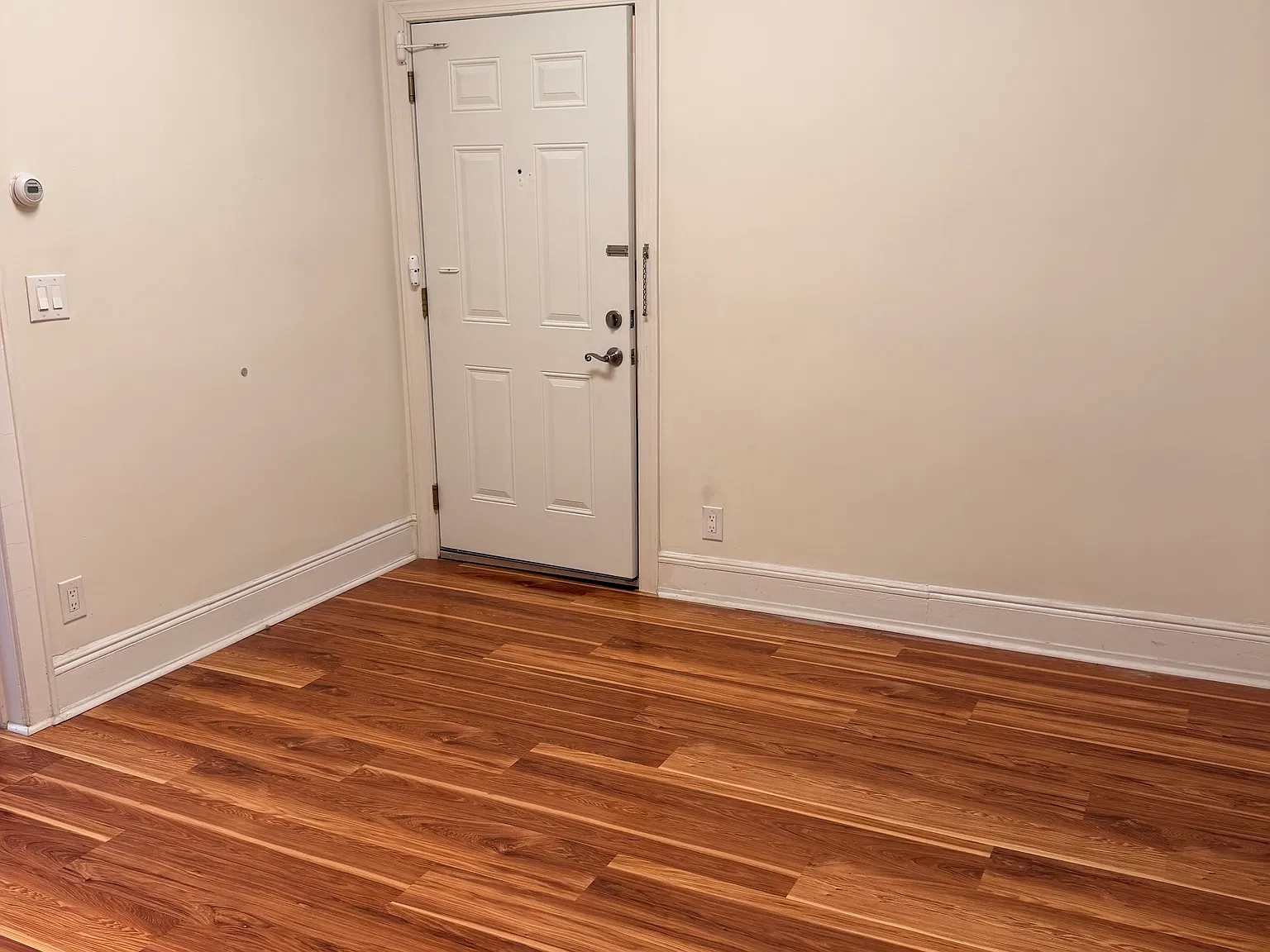 1 bed, 700 sqft, $1,675 — Photo 2