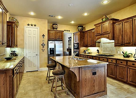 2nd image of 7824 Linksview Dr