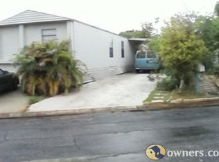 7608 Crown Cir, Town N Country, FL 33615
