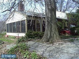 2nd image of 1398 Pine St
