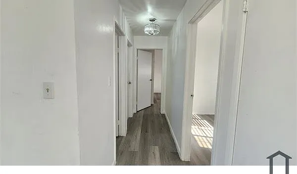 9220 Bancroft Ave #D — Photo 8