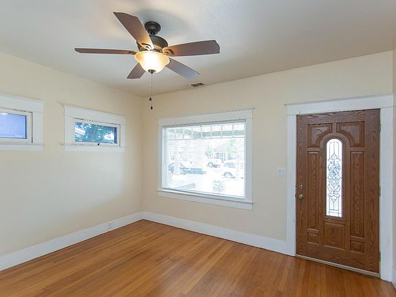 5th image of 1027 W 21st St