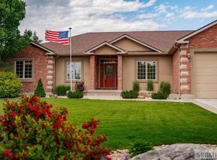 220 Stillwater Dr, Idaho Falls, ID 83404