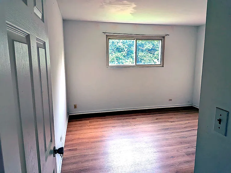 386 Dover Ln #1 — Photo 9
