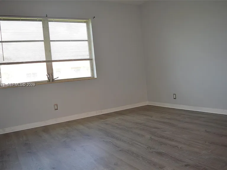 9 NE 19th Ct #204C — Photo 10